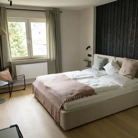 Weinhaus Kreuter فندق