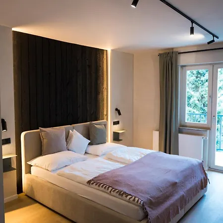 Weinhaus Kreuter فندق 3*