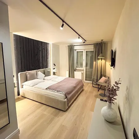 فندق Weinhaus Kreuter 3*