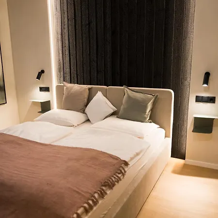 Weinhaus Kreuter فندق 3*