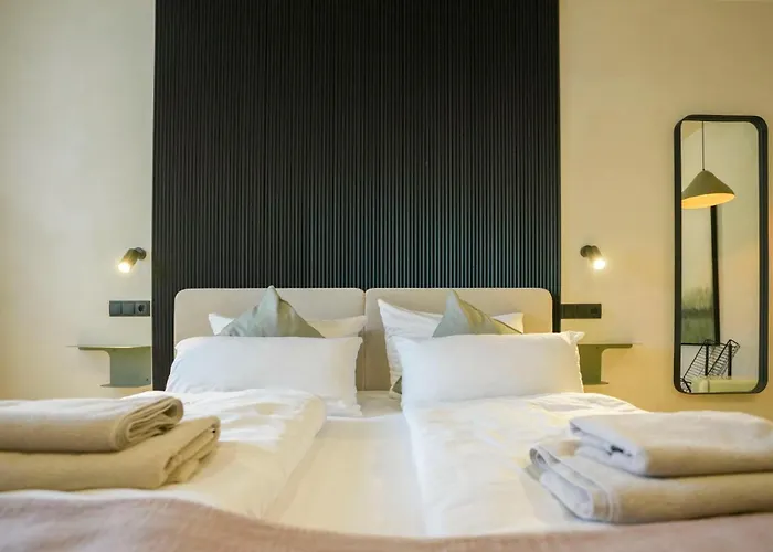 Hotel Weinhaus Kreuter 3*